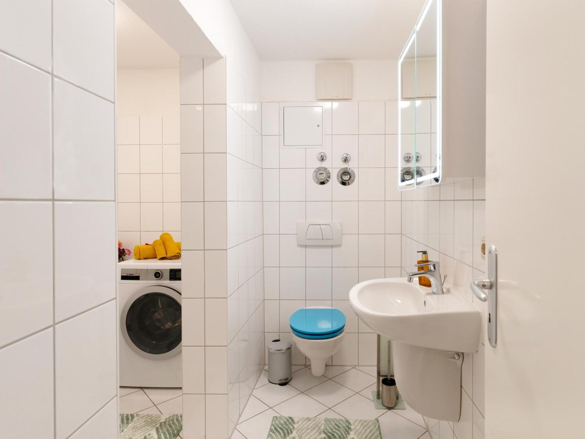 Schlosskoenig - Modernes & Zentrales Apartment Mit Balkon Und Arbeitsplatz Schwerin  Extérieur photo