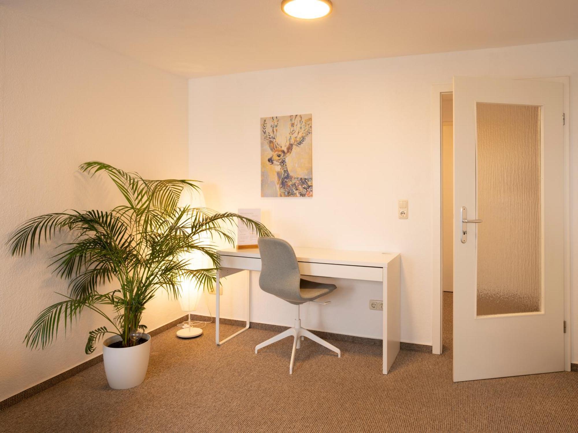 Schlosskoenig - Modernes & Zentrales Apartment Mit Balkon Und Arbeitsplatz Schwerin  Extérieur photo