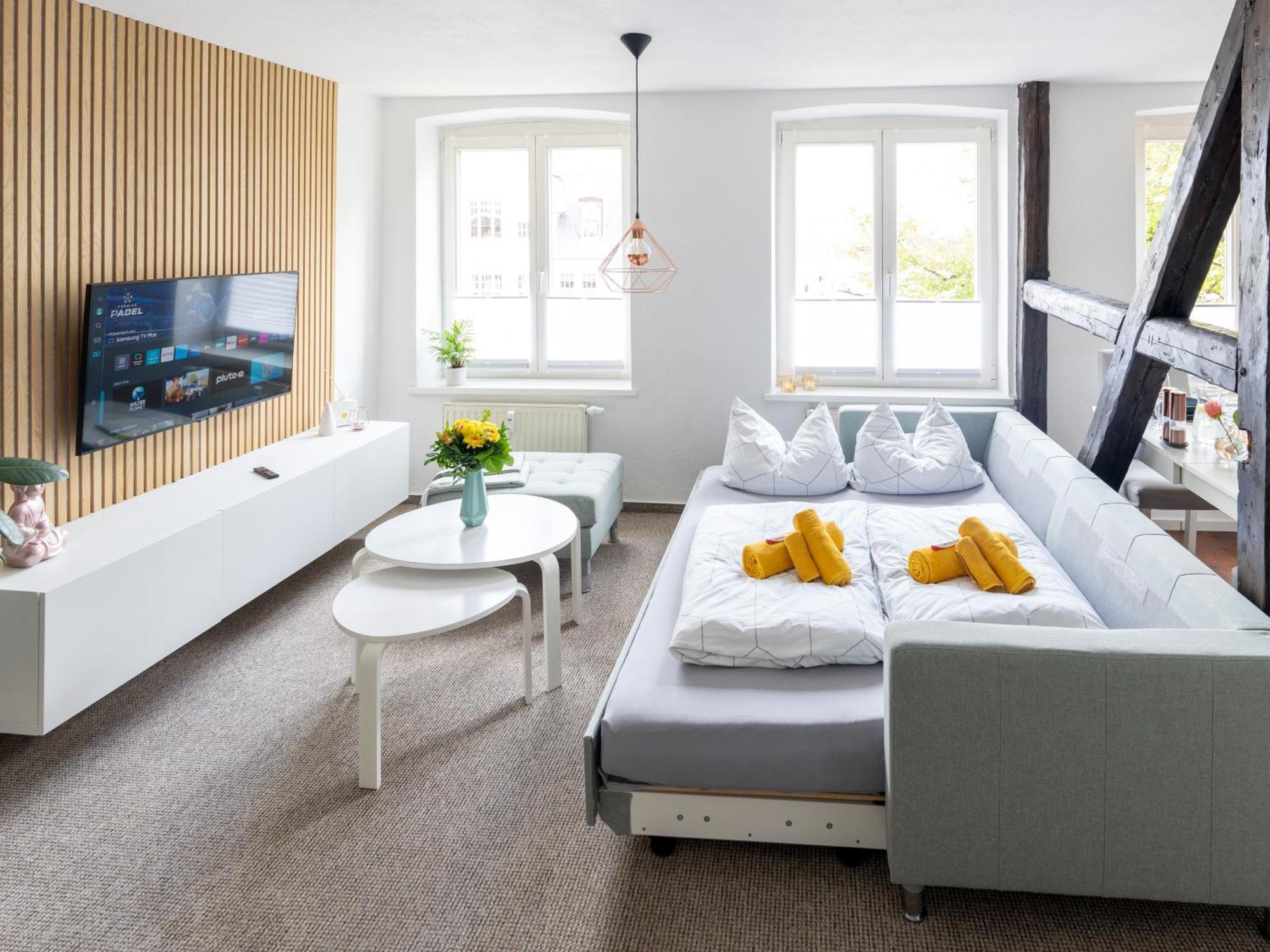 Schlosskoenig - Modernes & Zentrales Apartment Mit Balkon Und Arbeitsplatz Schwerin  Extérieur photo