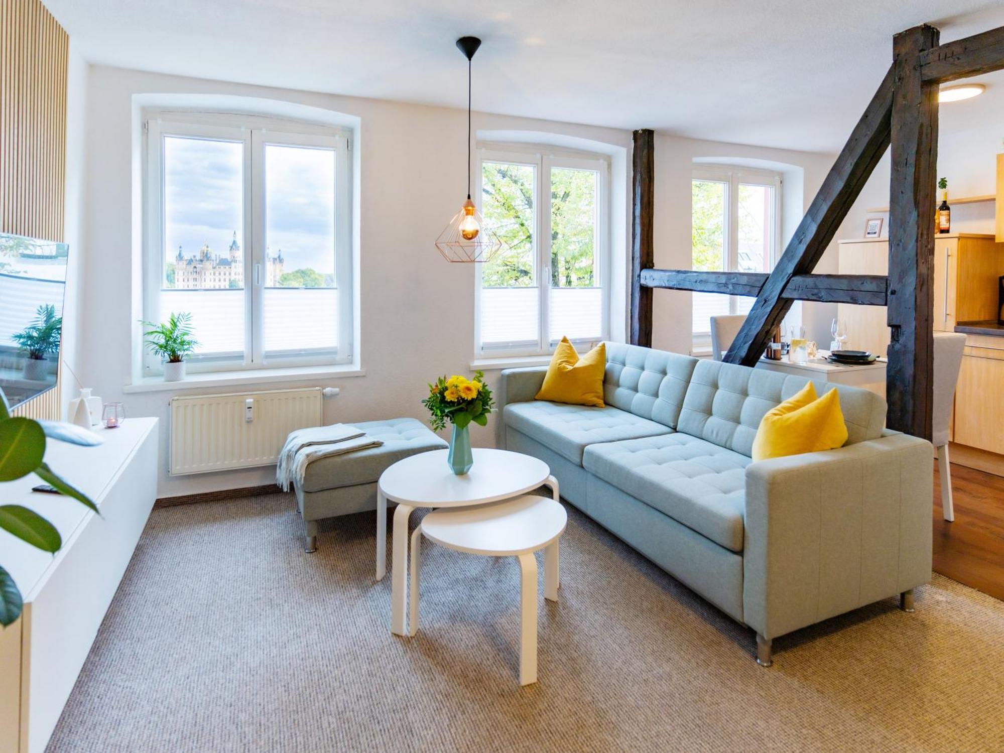 Schlosskoenig - Modernes & Zentrales Apartment Mit Balkon Und Arbeitsplatz Schwerin  Extérieur photo